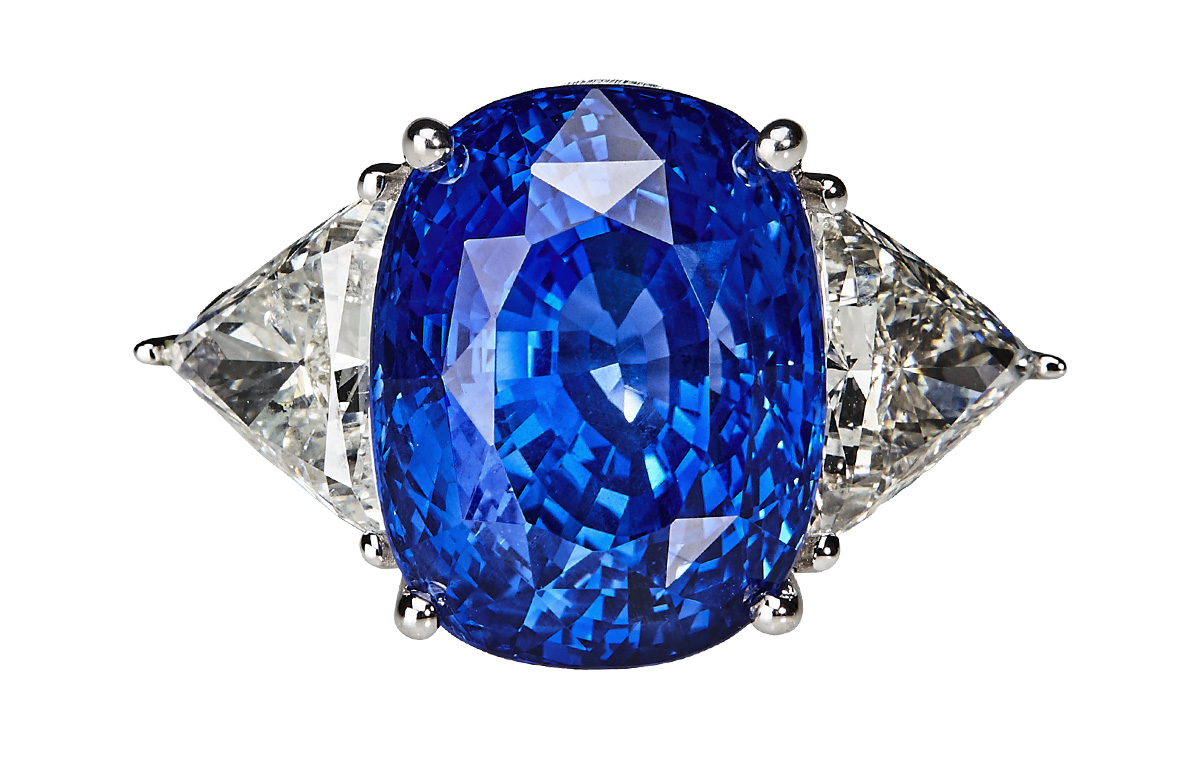 Ring Ceylon-Saphir 22,14ctt mit Diamanten in Hamburg kaufen bei Juwelier Wilm, Ballindamm