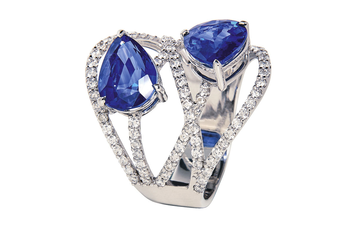 Weißgold Ring mit blauen Saphiren und Diamanten in Hamburg kaufen, bei Juwelier Wilm, Ballindamm 26