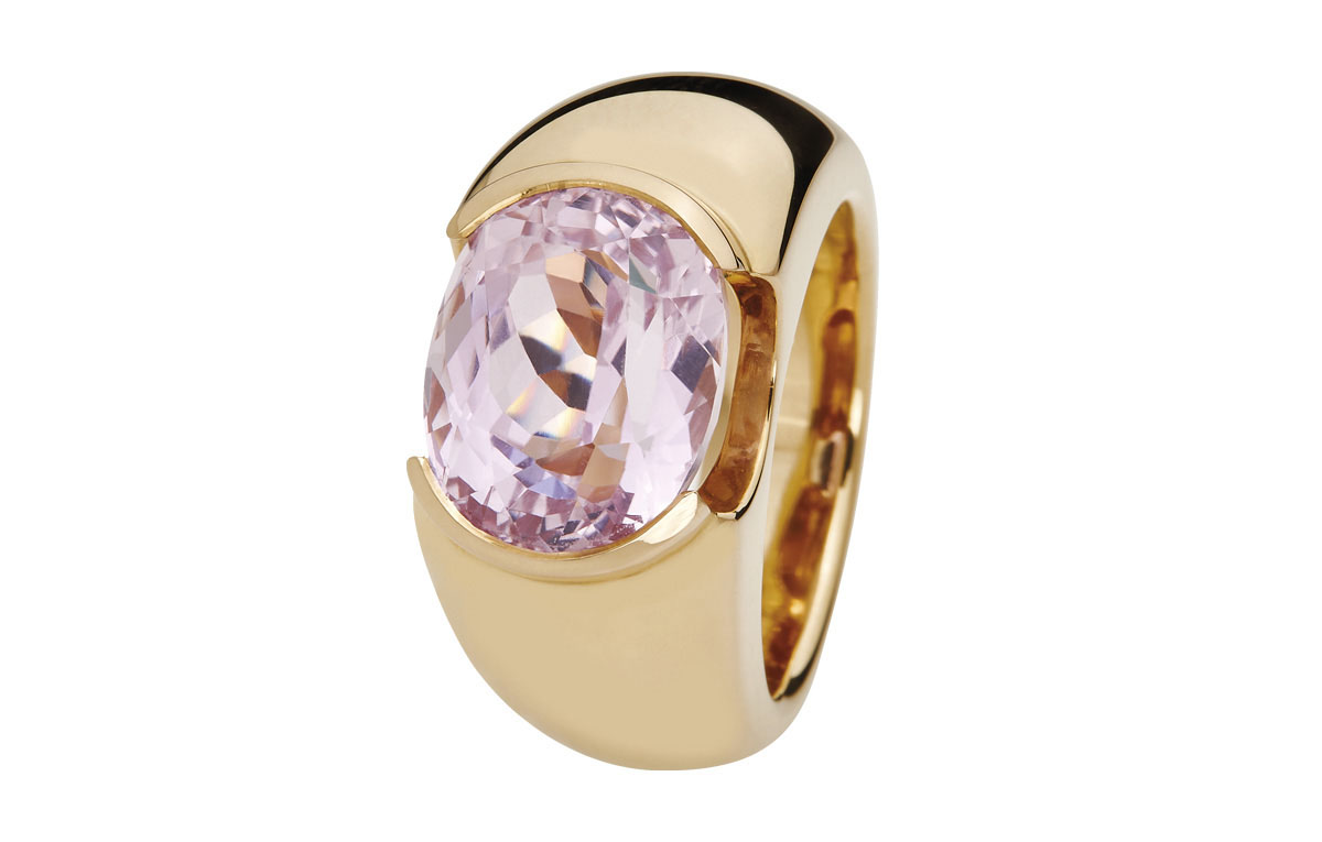Roségold Ring mit großem Kunzit Edelstein in Hamburg kaufen bei Juwelier Wilm, Ballindamm 26