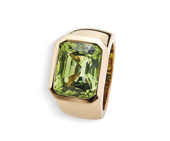 Peridot-Ring aus Roségold in Hamburg kaufen, bei Juwelier Wilm, Ballindamm 26