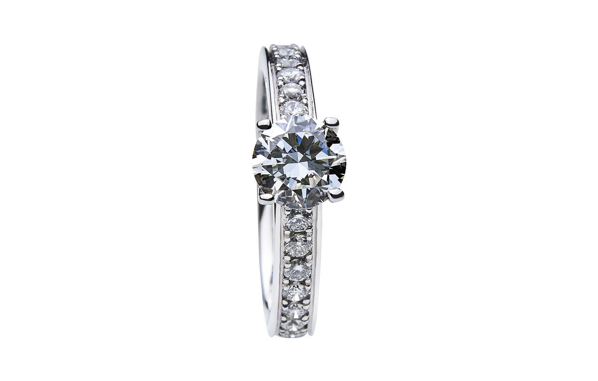 Juwelier Wilm, Hamburg Diamant-Ring Weißgold in Hamburg am Ballindamm kaufen