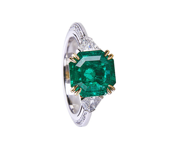 Smaragd Ringe in Hamburg kaufen, bei Juwelier Wilm, Ballindamm 26