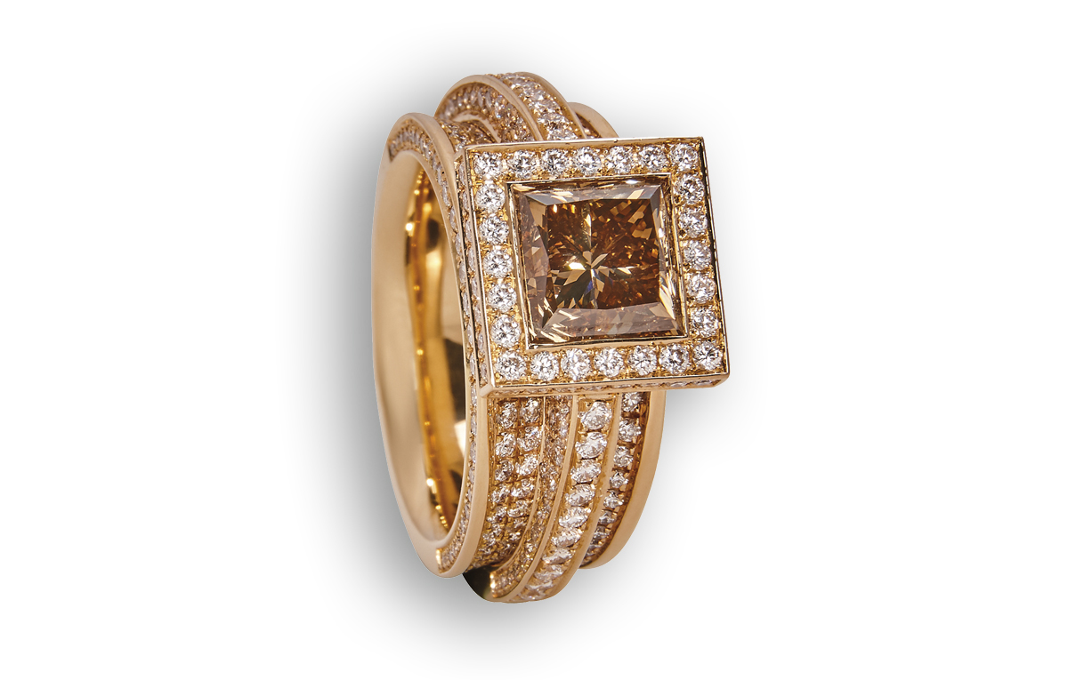Rotgold Ring mit braunen Diamanten, in Hamburg kaufen Juwelier Wilm