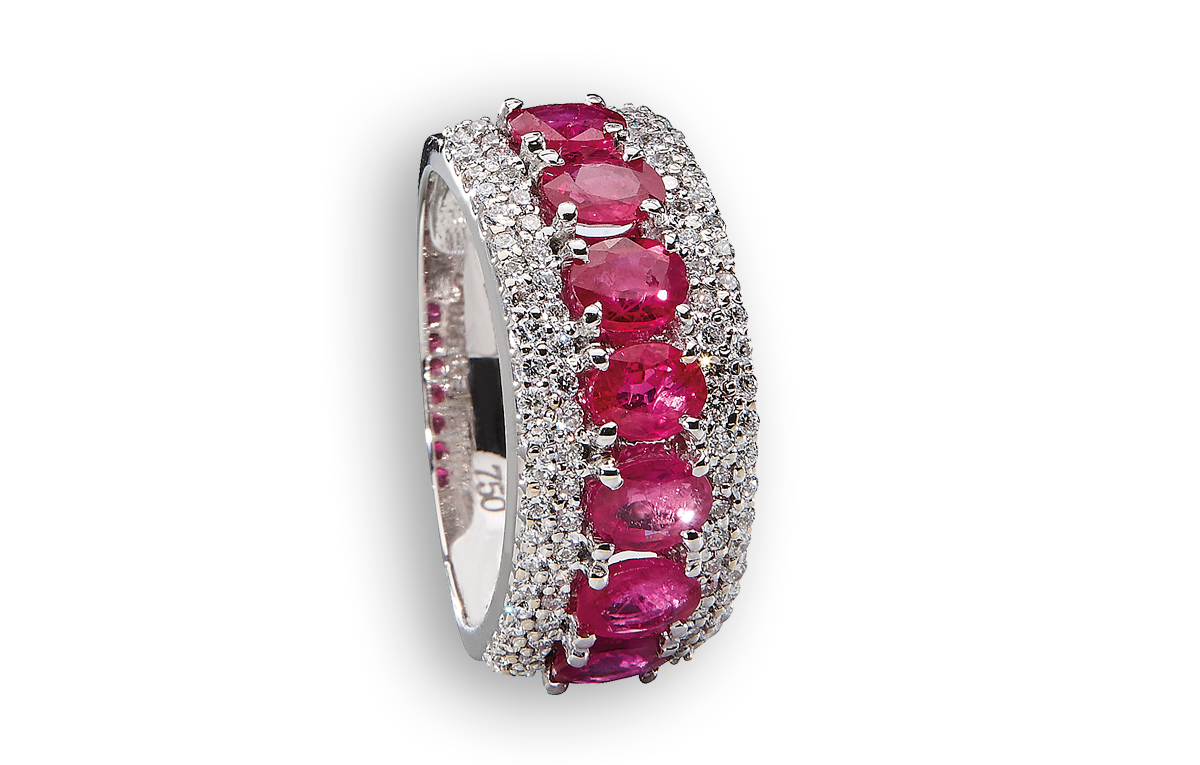 Rubin Ring mit Diamanten, in Hamburg kaufen bei Juwelier Wilm