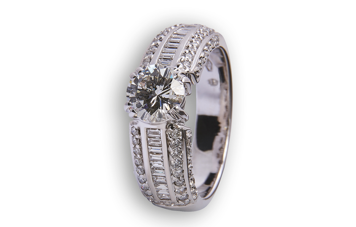 Diamantring 1,1ct, Farbe: weiß, H Reinheit: Lupenrein if, 88 Diamanten 0,95ct, in Hamburg kaufen Juwelier Wilm